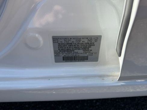 Used 2025 Nissan Versa SV FWD image 27