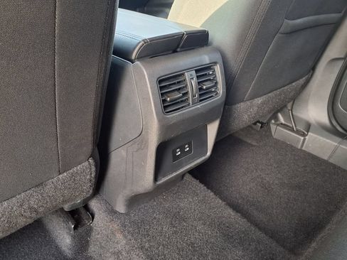 Used 2025 Nissan Rogue SV AWD/4WD image 24