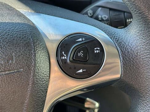 Used 2019 Ford Transit Connect XLT image 17