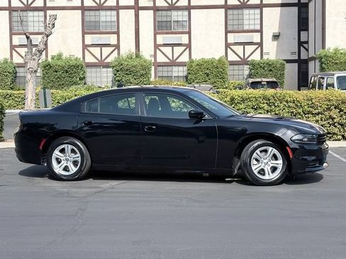 Used 2023 Dodge Charger SXT RWD image 4