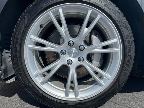 Used 2021 Tesla Model Y Long Range AWD/4WD image 35