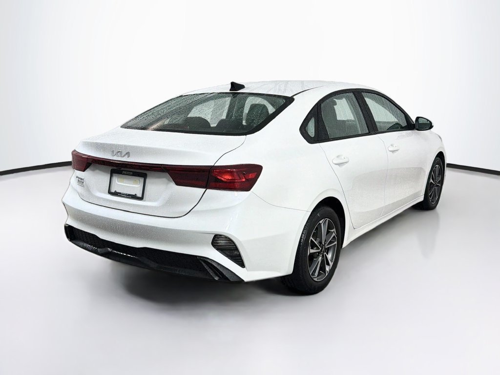 Used 2023 Kia Forte LXS FWD image 5