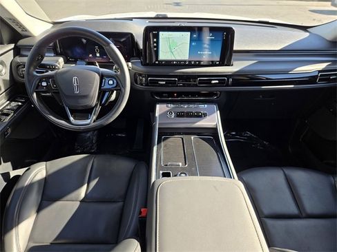 New 2025 Lincoln Aviator AWD w/ Equipment Group 101A image 12