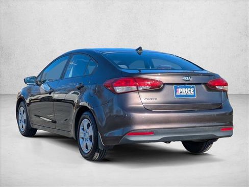 Used 2017 Kia Forte LX w/ LX Popular Package image 8