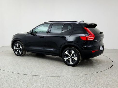 New 2026 Volvo XC40 B5 Plus w/ Protection Package Premier image 7