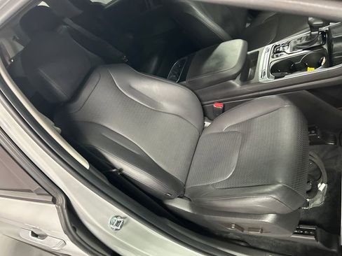 Used 2025 Kia Carnival SX Prestige FWD image 27