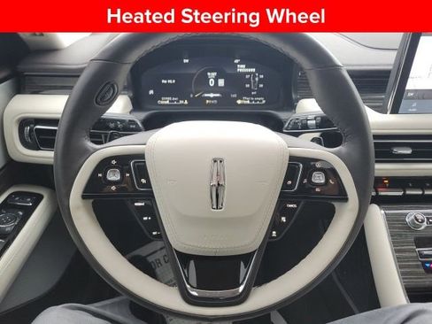 Certified 2024 Lincoln Aviator Black Label w/ Jet Package image 11