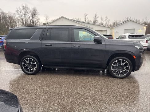 Used 2023 Chevrolet Suburban RST w/ Sport Performance Package image 1