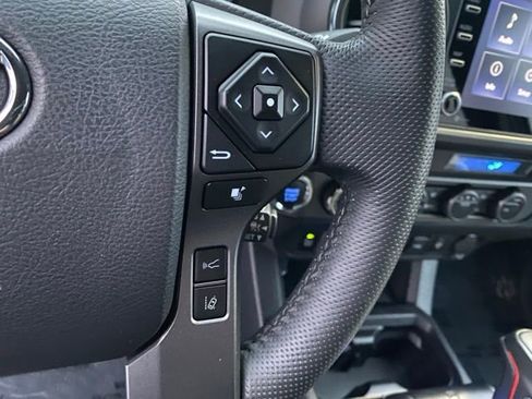 Used 2021 Toyota Tacoma TRD Off-Road image 20