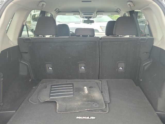 Used 2023 Nissan Rogue SV AWD/4WD image 10