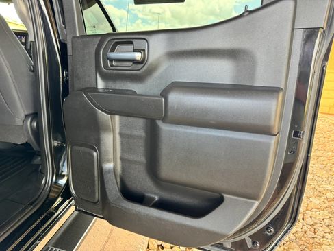 Used 2021 Chevrolet Silverado 1500 Custom Trail Boss w/ Safety Confidence Package AWD/4WD image 24