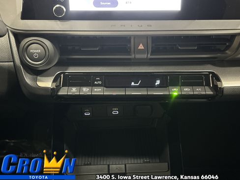 New 2026 Toyota Prius LE image 32