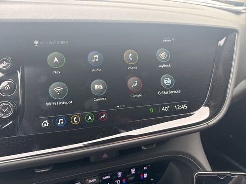 Used 2023 Buick Envision Avenir image 42