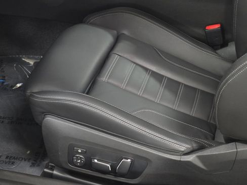 Used 2025 BMW M2 RWD image 27