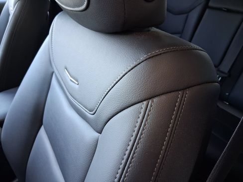 Used 2024 Cadillac XT5 Luxury w/ LPO, Floor Liner Package FWD image 19