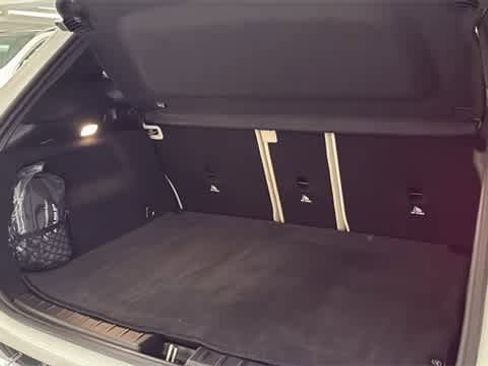 Used 2025 Mercedes-Benz GLA 250 4MATIC image 31