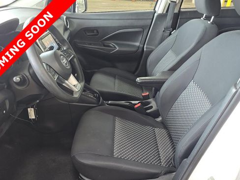 Used 2021 Nissan Versa S FWD image 6