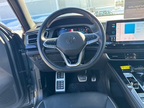 Certified 2025 Volkswagen Atlas Cross Sport SEL Premium R-Line image 17