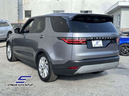 Used 2024 Land Rover Discovery S image 8