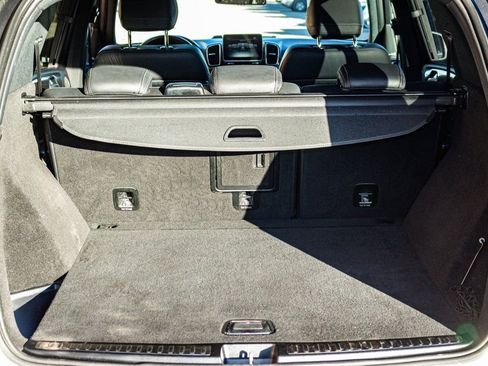 Used 2018 Mercedes-Benz GLE 350 4MATIC w/ Premium 2 Package image 5