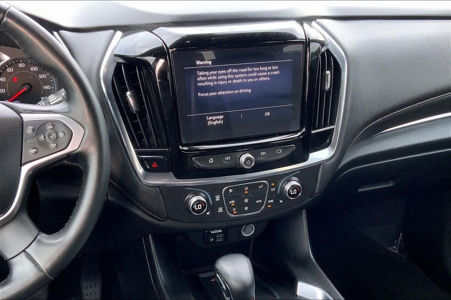 Used 2023 Chevrolet Traverse RS FWD image 7