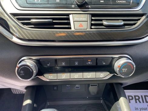 Used 2023 Nissan Altima 2.5 SR w/ SR Premium Package FWD image 13