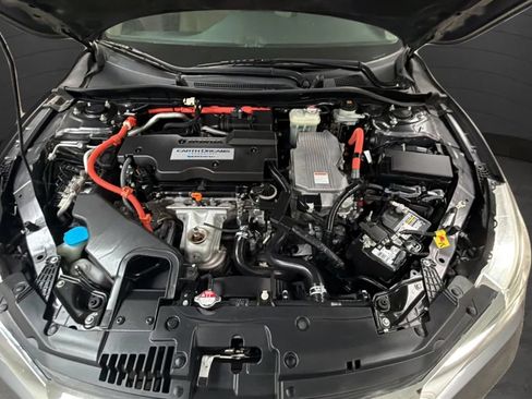 Used 2017 Honda Accord Touring image 23