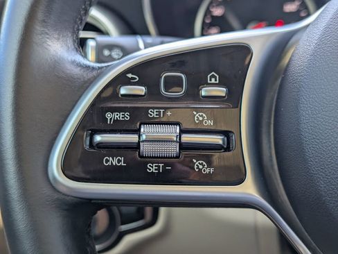 Used 2022 Mercedes-Benz GLC 300 GLC 300 w/ Premium Package Lite image 21