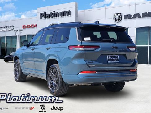 New 2026 Jeep Grand Cherokee L Summit w/ Obsidian Package image 4