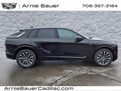 New 2025 Cadillac Lyriq Sport image 6