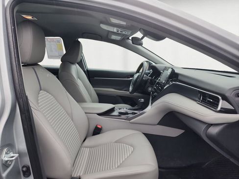 Used 2023 Toyota Camry SE image 15