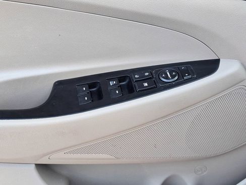 Used 2019 Hyundai Tucson SE FWD image 13