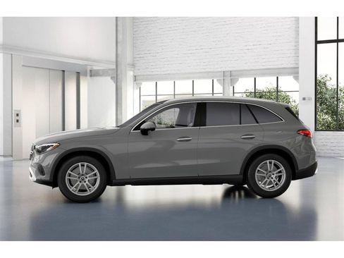 New 2026 Mercedes-Benz GLC 300 GLC 300 image 35