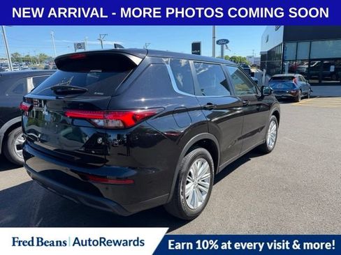 Used 2023 Mitsubishi Outlander ES AWD/4WD image 7