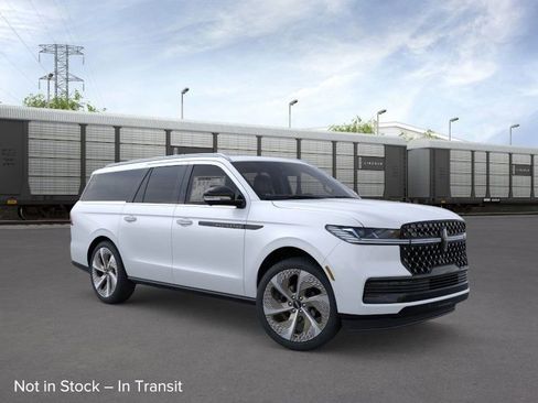 New 2026 Lincoln Navigator L Black Label AWD/4WD image 7