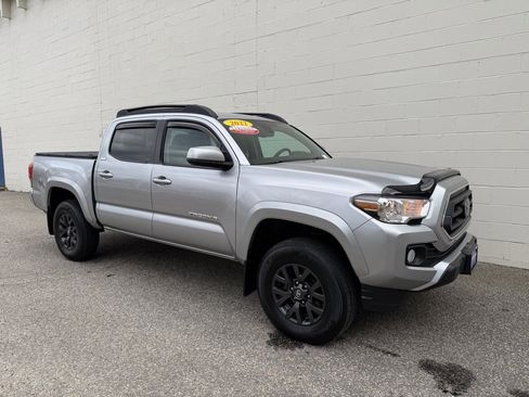 Used 2022 Toyota Tacoma SR5 image 4