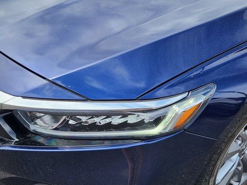Used 2018 Honda Accord LX image 8