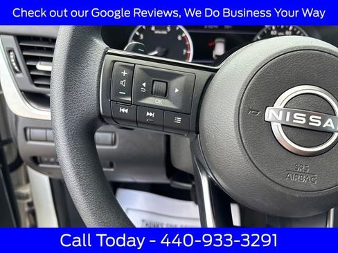 Used 2023 Nissan Rogue SV image 38