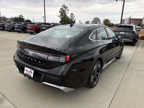 New 2026 Hyundai Sonata SEL FWD image 9