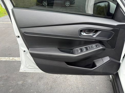 Used 2024 Honda Accord EX image 11