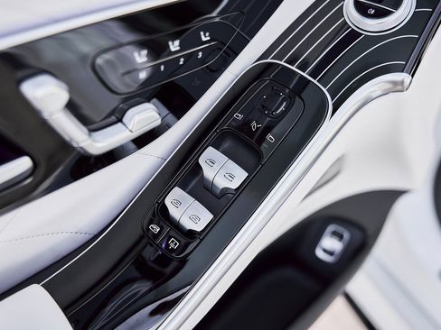 Used 2024 Mercedes-Benz S 580 4MATIC Sedan image 32