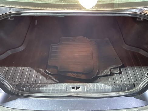 Used 2017 Subaru Legacy 2.5i Limited image 9