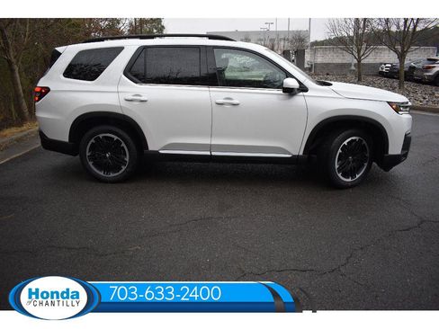 New 2026 Honda Pilot Touring image 8