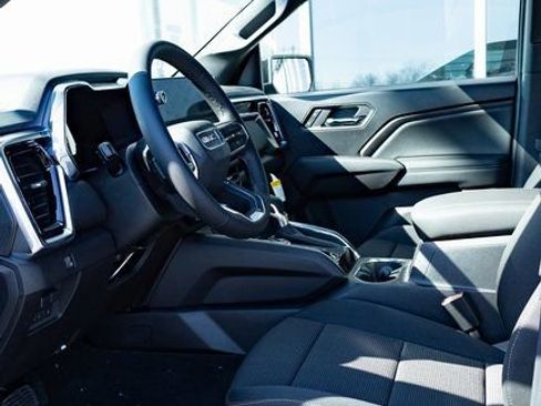 New 2026 GMC Canyon Elevation w/ Convenience Package image 18