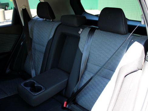 Used 2021 Nissan Rogue SV image 19