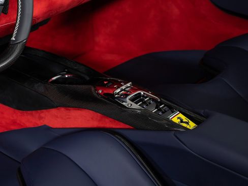 Used 2024 Ferrari 296 GTS image 39