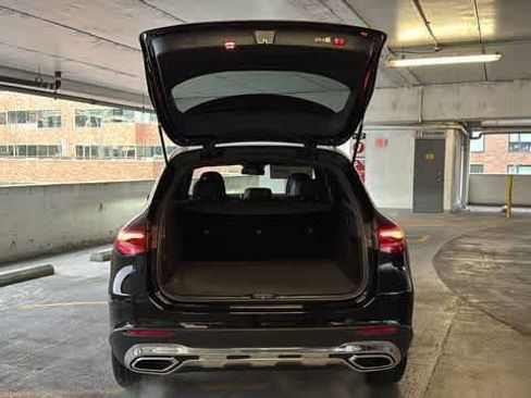 Used 2026 Mercedes-Benz GLC 300 4MATIC image 8