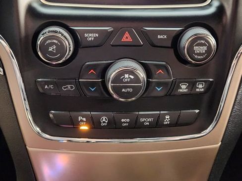 Used 2016 Jeep Grand Cherokee Limited image 19