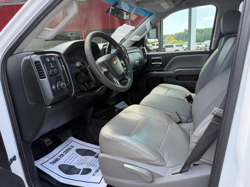 Used 2019 Chevrolet Silverado 2500 W/T w/ WT Convenience Package AWD/4WD image 5