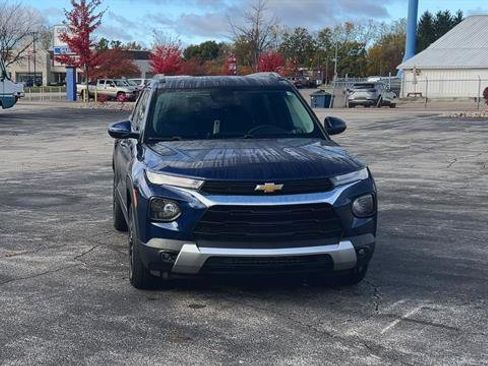 Used 2023 Chevrolet TrailBlazer LT w/ Convenience Package image 3